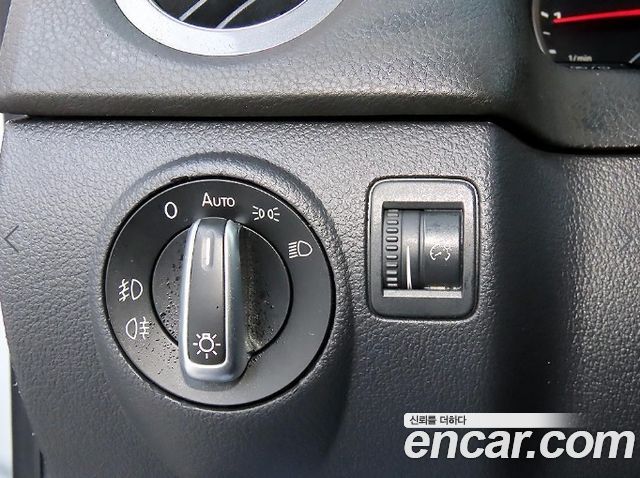 Volkswagen Tiguan 2013 — photo 11