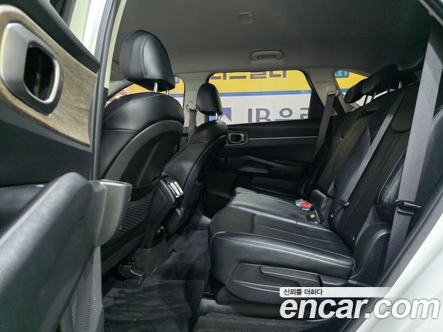 Kia Sorento 2022 — photo 11