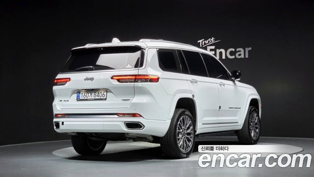 Jeep Cherokee 2023 — photo 2