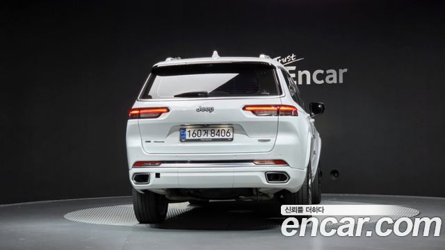 Jeep Cherokee 2023 — photo 4