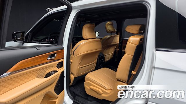 Jeep Cherokee 2023 — photo 16