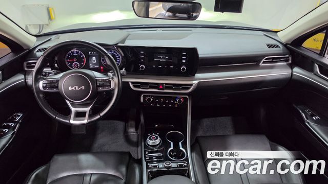 Kia K5 2023 — photo 16