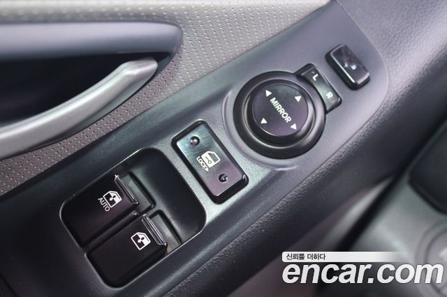 Hyundai Starex 2016 — photo 15