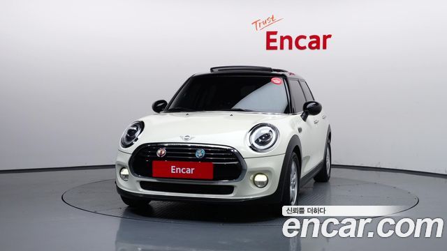 Mini Cooper 2019 — photo 3
