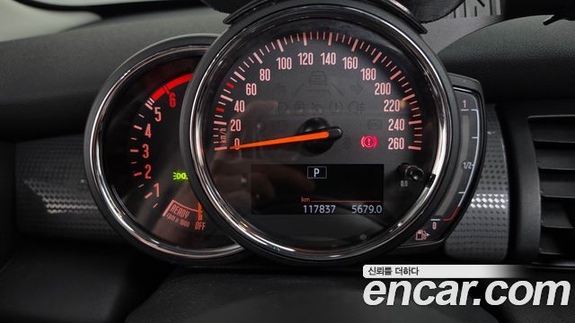 Mini Cooper 2019 — photo 11