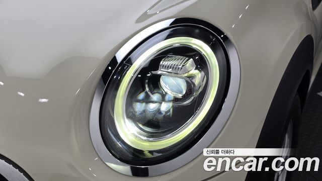 Mini Cooper 2019 — photo 8