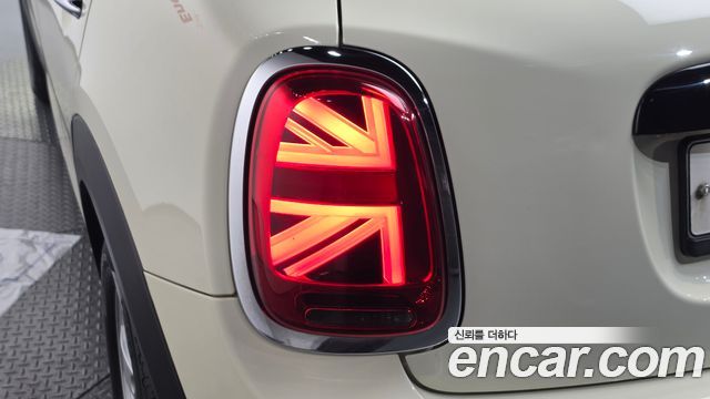 Mini Cooper 2019 — photo 9