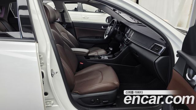 Kia K5 2016 — photo 17