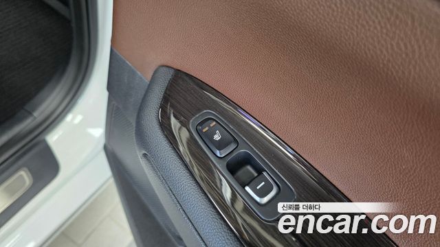 Kia K5 2016 — photo 24