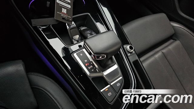 Audi A4 2022 — photo 12
