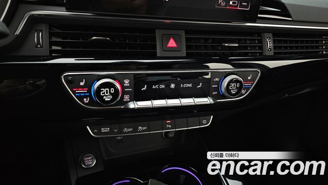 Audi A4 2022 — photo 22