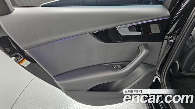Audi A4 2022 — photo 15
