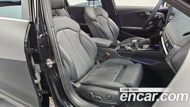 Audi A4 2022 — photo 16