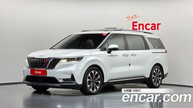 Kia Canival 2022 — photo 1