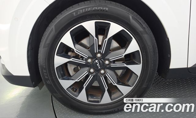 Kia Canival 2022 — photo 5