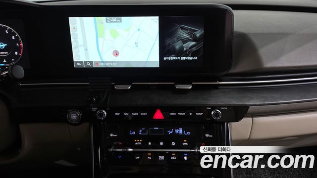 Kia Canival 2022 — photo 18