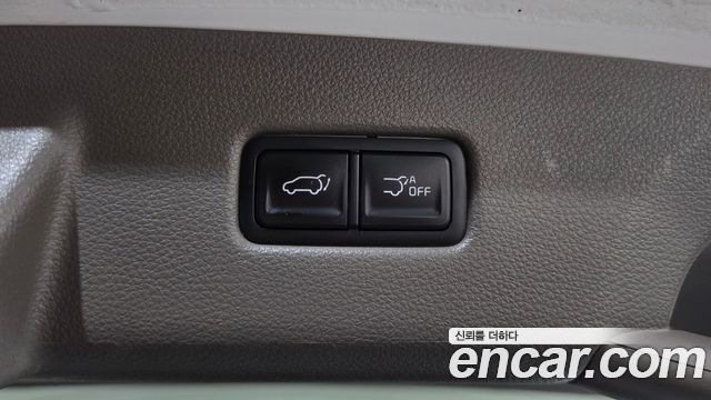 Kia Canival 2022 — photo 24