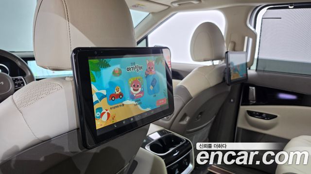 Kia Canival 2022 — photo 26