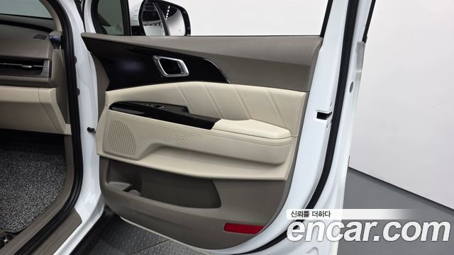 Kia Canival 2022 — photo 14