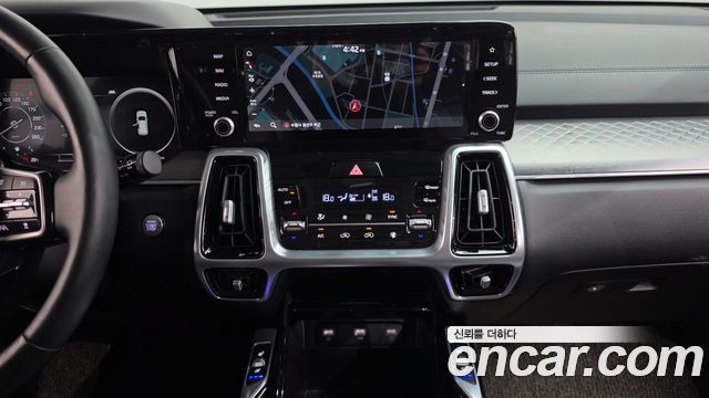 Kia Sorento 2021 — photo 18