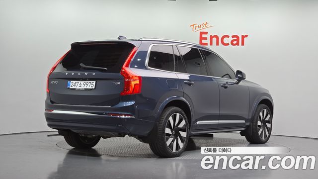 Volvo XC90 2025 — photo 2