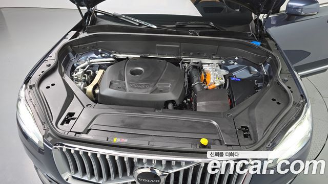 Volvo XC90 2025 — photo 6