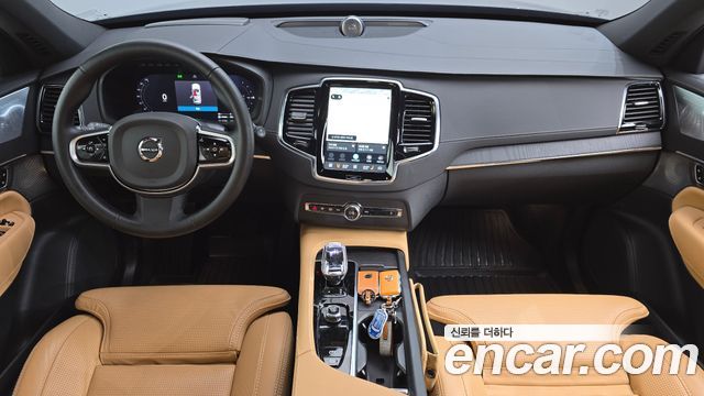 Volvo XC90 2025 — photo 10