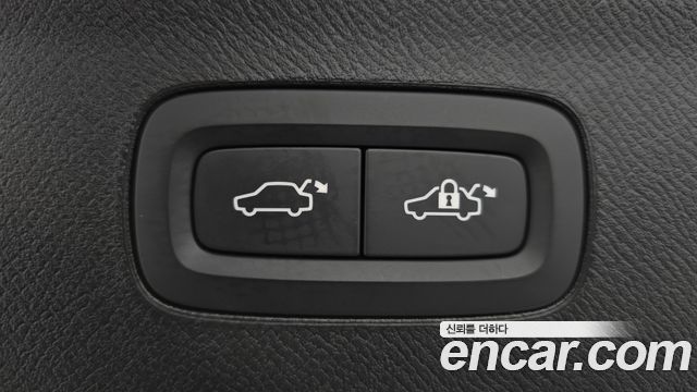Volvo XC90 2025 — photo 21