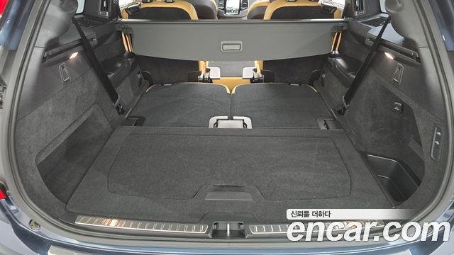 Volvo XC90 2025 — photo 22