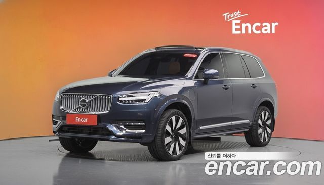 Volvo XC90 2025 — photo 1