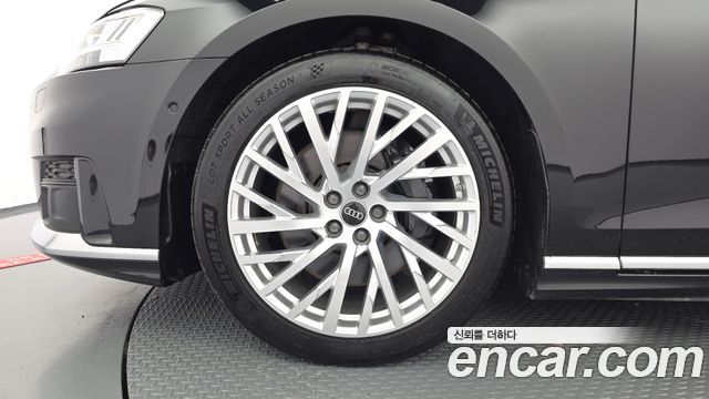 Audi A8 2021 — photo 5