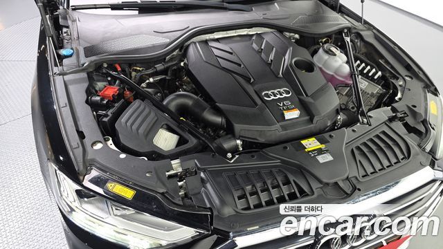 Audi A8 2021 — photo 6