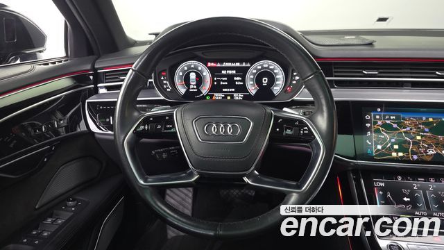 Audi A8 2021 — photo 19