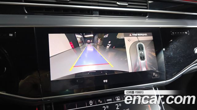 Audi A8 2021 — photo 21