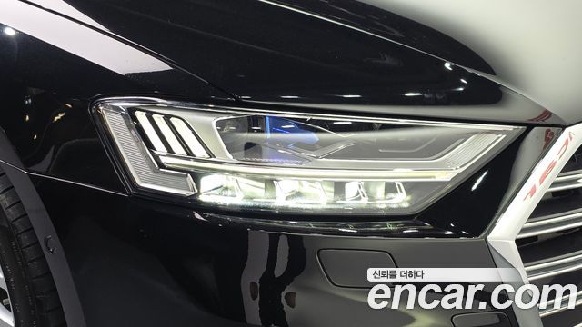 Audi A8 2021 — photo 8