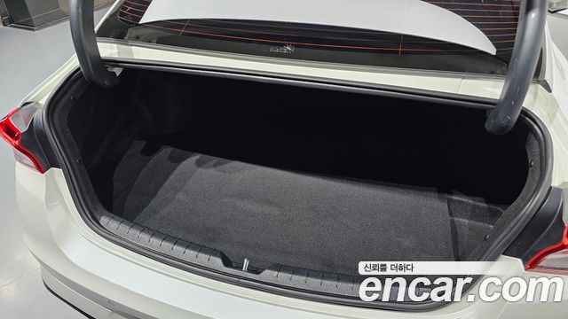 Kia K5 2020 — photo 32