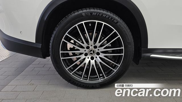Mercedes-Benz GLC-Class 2025 — photo 5