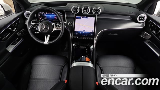 Mercedes-Benz GLC-Class 2025 — photo 10
