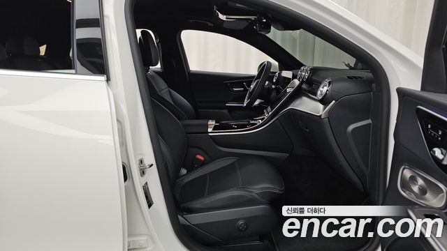 Mercedes-Benz GLC-Class 2025 — photo 17