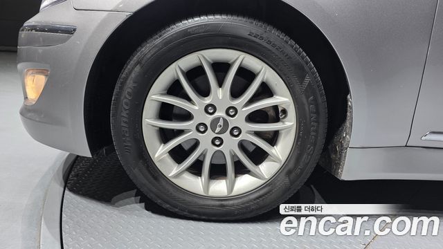 Hyundai Genesis 2012 — photo 5