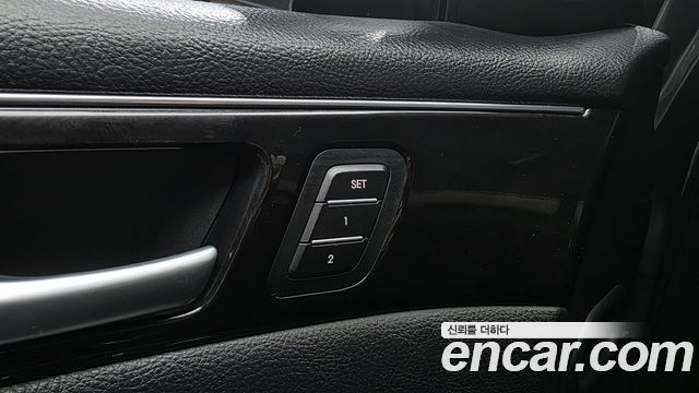 Hyundai Genesis 2012 — photo 25