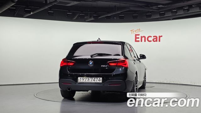 BMW 1-Series 2018 — photo 4