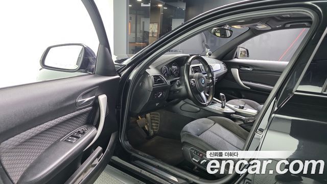 BMW 1-Series 2018 — photo 10