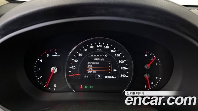 Kia Sorento 2015 — photo 11