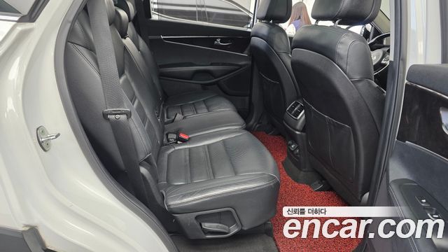 Kia Sorento 2015 — photo 17