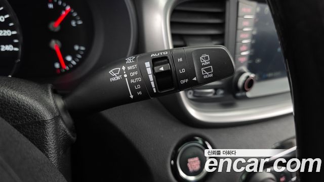 Kia Sorento 2015 — photo 28
