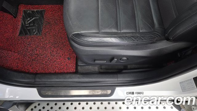 Kia Sorento 2015 — photo 31