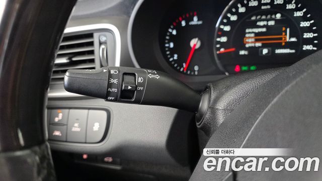 Kia Sorento 2015 — photo 34