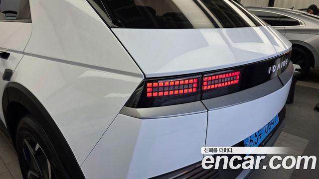Hyundai Ioniq5 2022 — photo 9