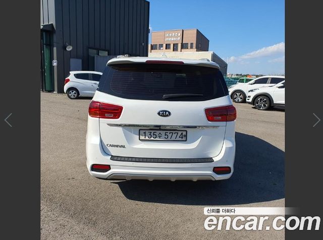Kia Canival 2019 — photo 8